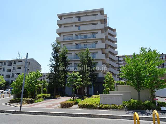 エステムコート高槻グラジオスの外観（北側から）