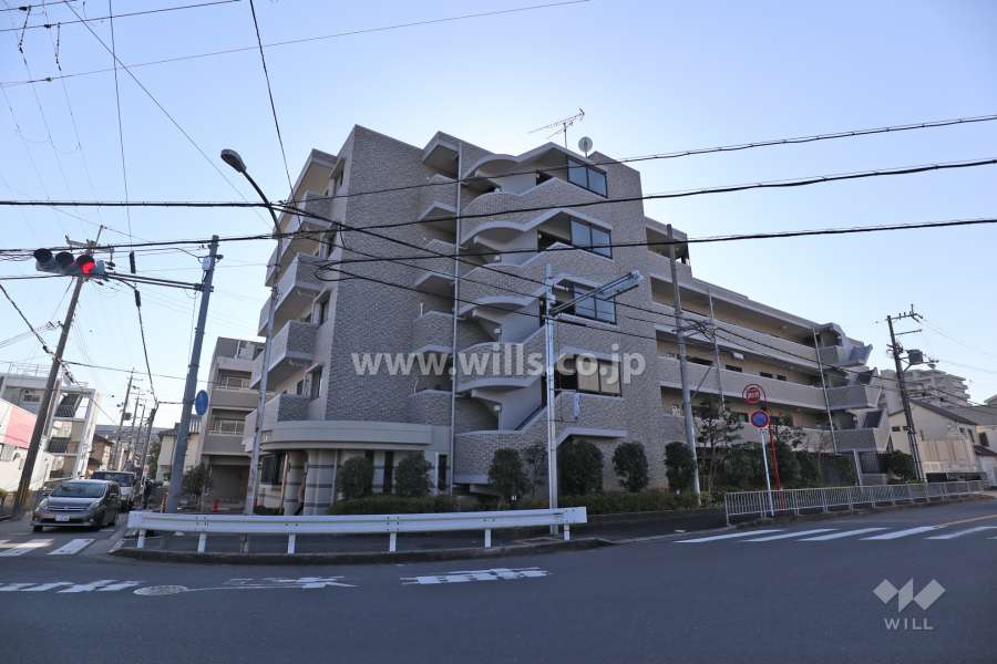 エスリード高槻の外観(北側から)