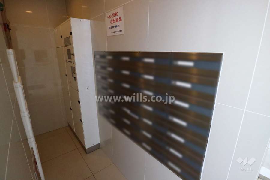 共用ポストと宅配ボックス