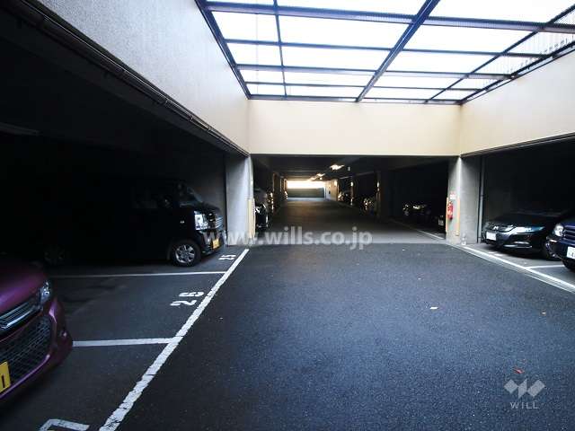 敷地内駐車場（屋内平面式）