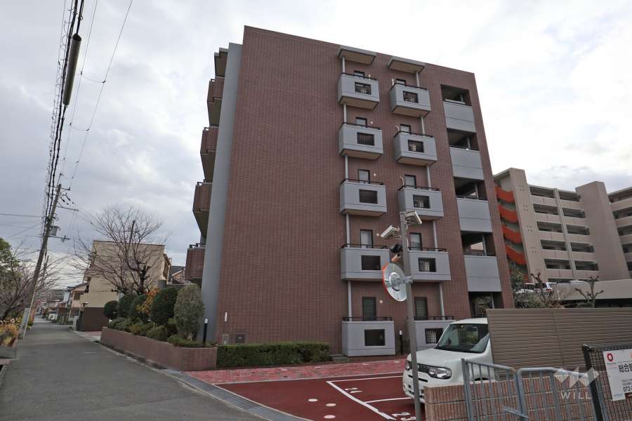 グランドメゾン高槻の外観（北側から）