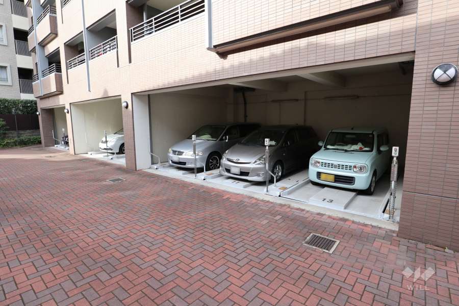 敷地内駐車場(屋内機械式)
