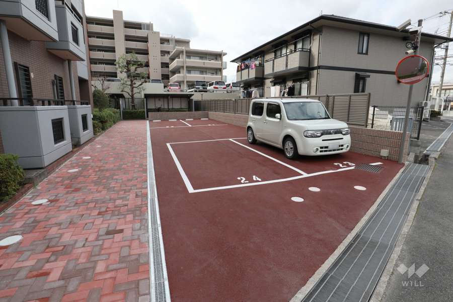 敷地内駐車場(屋外平面式)