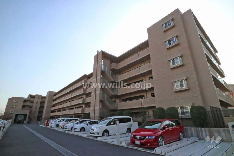 グランノア高槻阿武山VENTOの外観（北東側から）