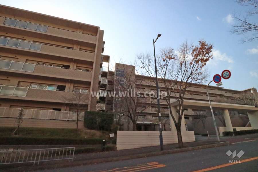 グランノア高槻阿武山VENTOの外観（南東側から）４