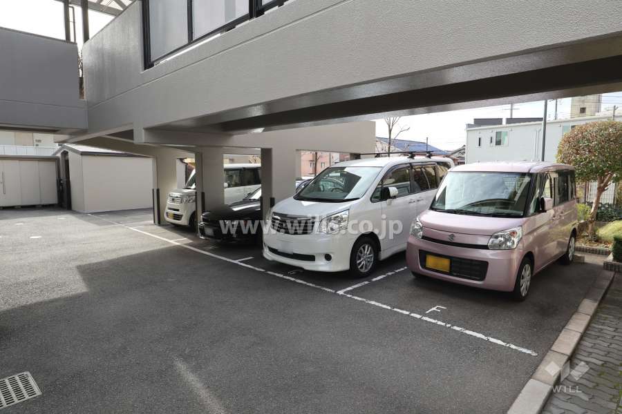 敷地内駐車場(屋外平面式)