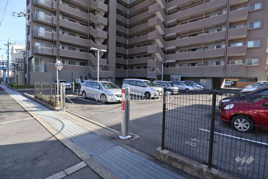 敷地内駐車場（屋外平面式）