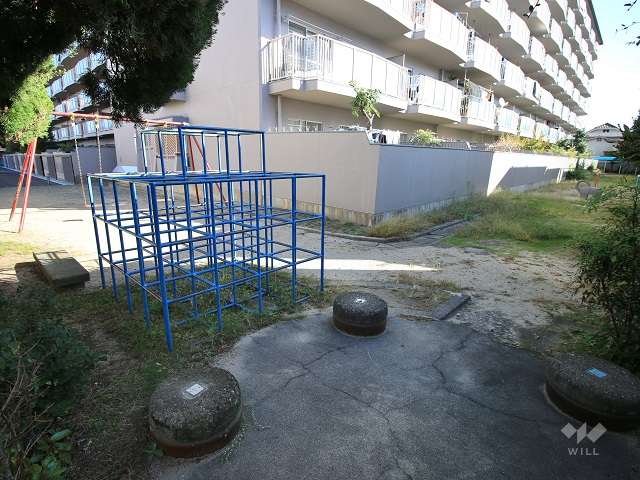 クローバーハイツ高槻総持寺敷地内公園