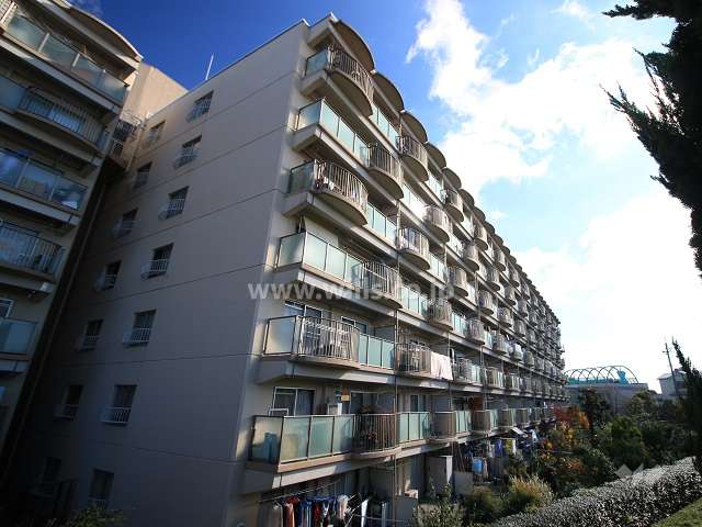 コープ野村高槻の外観（北西側から）