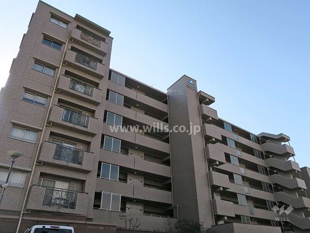 サーパス高槻の外観（北側から）