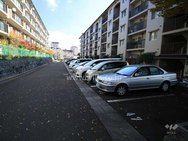 敷地内駐車場（屋外平面式）