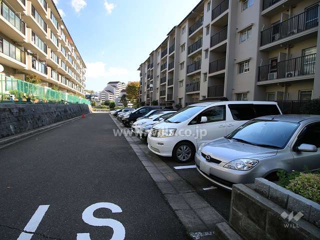 敷地内駐車場（屋外平面式）