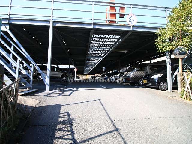 敷地内立体駐車場