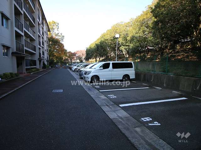 敷地内駐車場（屋外平面式）
