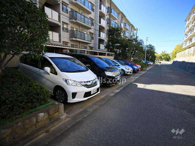 敷地内駐車場（屋外平面式）