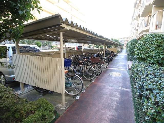 敷地内自転車置場