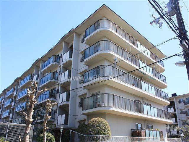 サンハイツ高槻6号館の外観（北西側から）