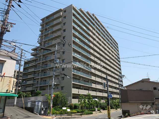 ジークレフ高槻富田丘の外観（南東側から）