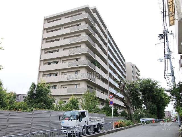 ジェイグラン高槻の外観（北西側から）