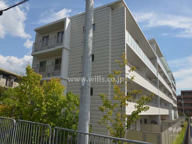 ジェイグラン高槻古曽部町の外観（西側から）