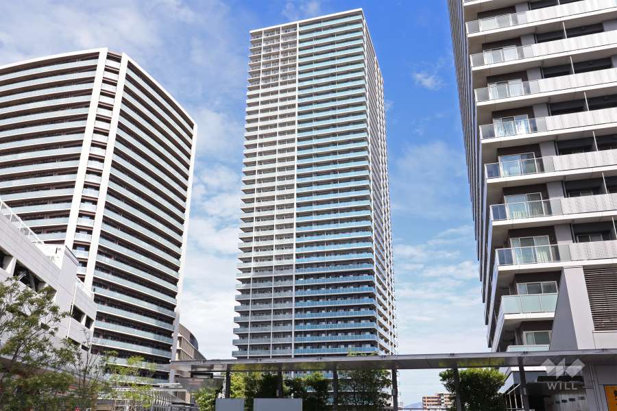 ジオタワー高槻ミューズフロントの外観（西側から）