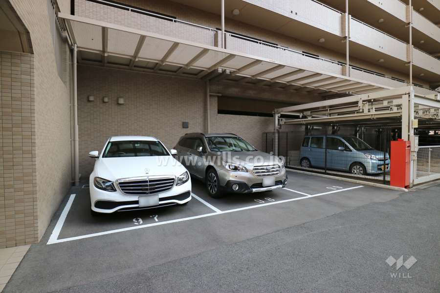 敷地内駐車場（屋外平面式）