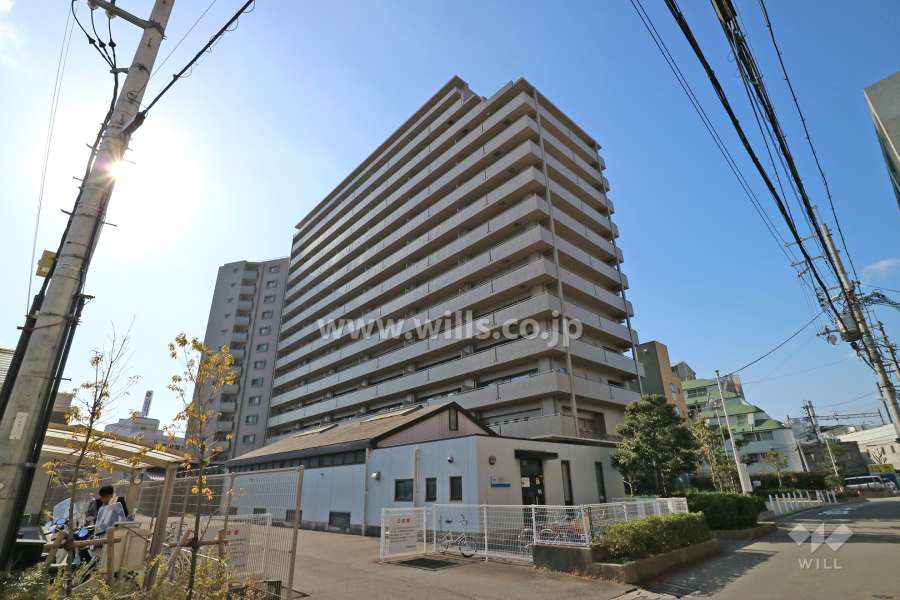 ジオ阪急高槻の外観（北東側から）