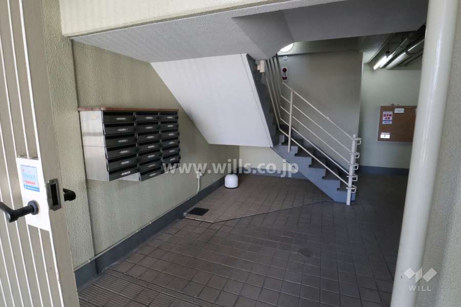 エントランス内