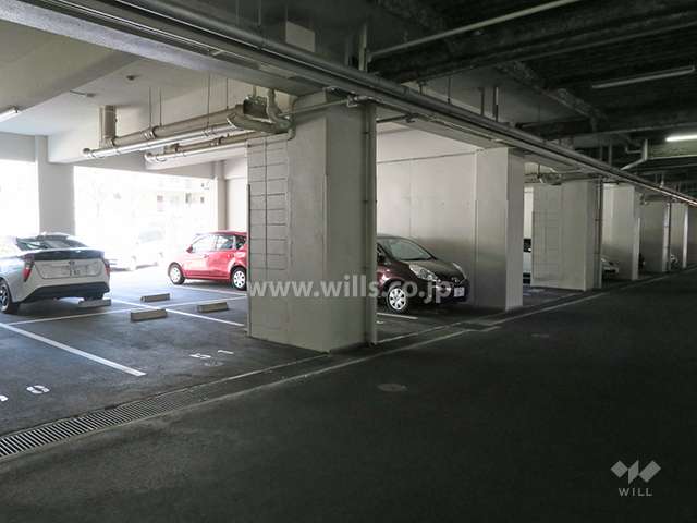 敷地内駐車場（屋内平面式）
