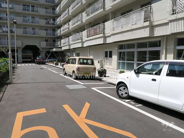 敷地内駐車場（屋外平面式）