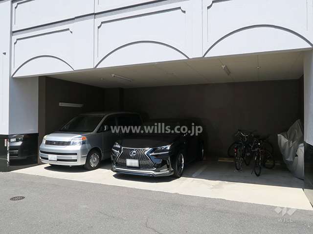 敷地内駐車場（屋内平面式）