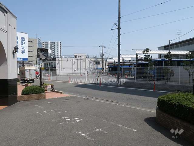 駐車場出入り口