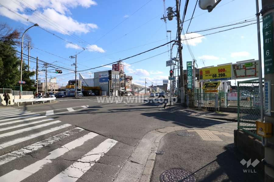 敷地東側の前面道路（国道170号線）