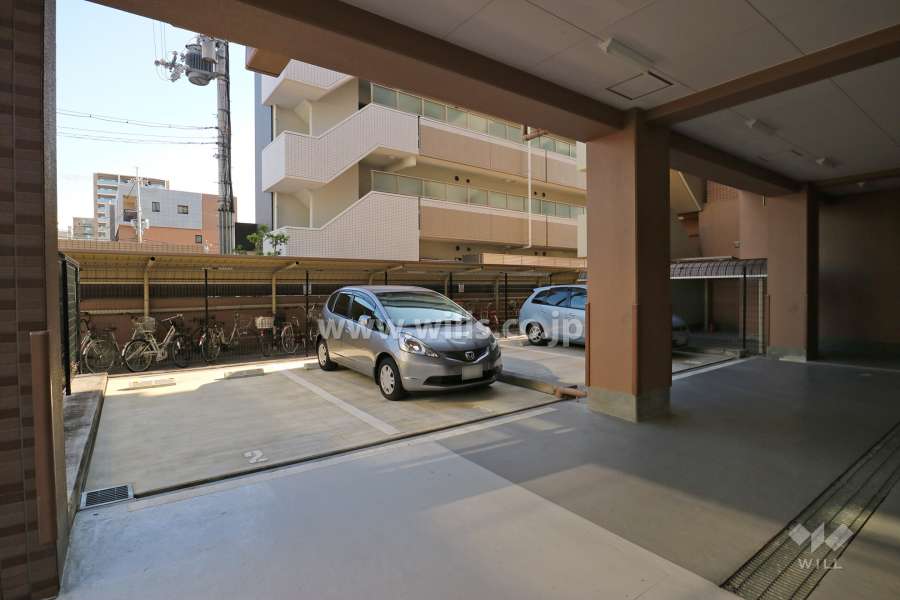 敷地内駐車場（屋外平面式）