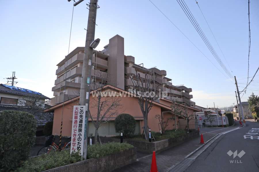 ディアステージ高槻真上町の外観(北東側から)