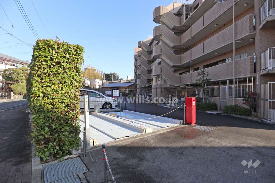 敷地内駐車場（屋外機械式）