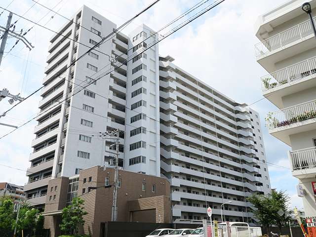 パークスクエア高槻ステーションコートの外観（北東側から）