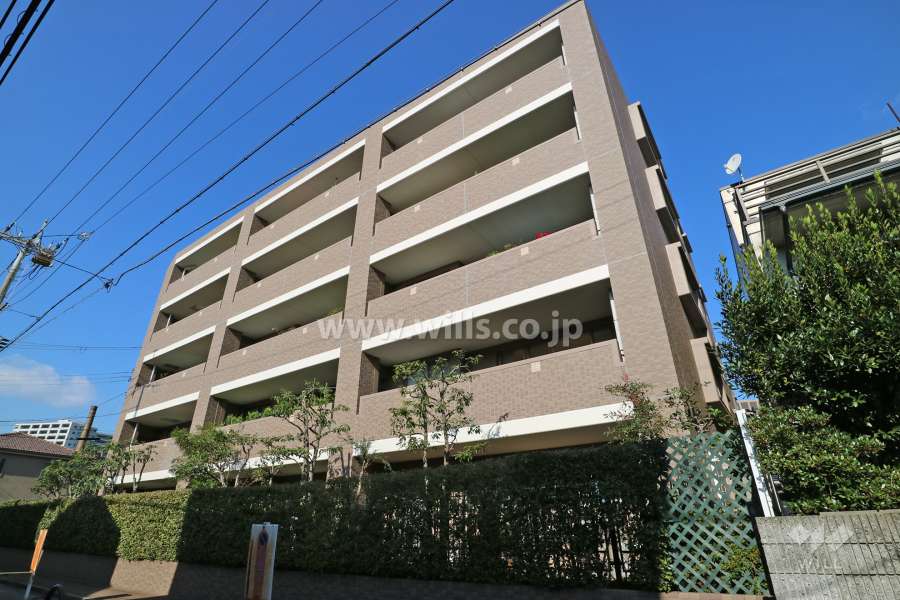 ファミール高槻北園町の外観（南東側から）