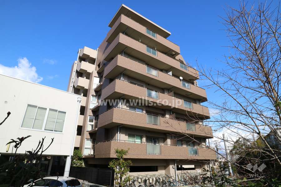 プライムコート高槻総持寺の外観（南西側から）２