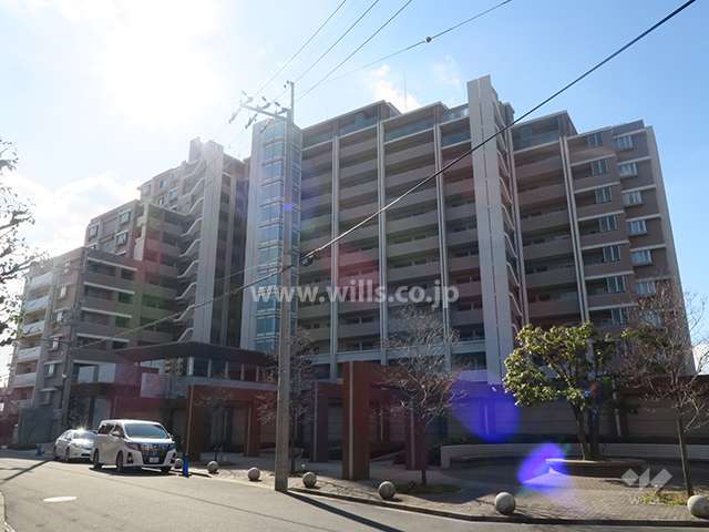 プラウドシティ高槻ステージアの外観（東側から）