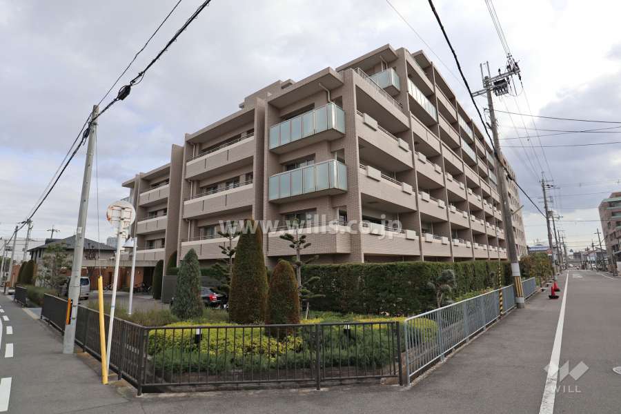 プラウド高槻の外観（北西側から）