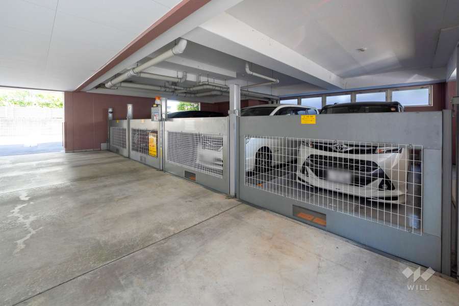 敷地内駐車場（屋内機械式）