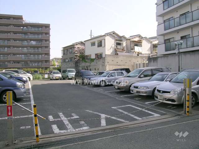 敷地内駐車場（平面式　ロボットゲート付き）