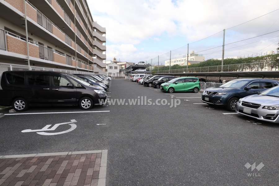 敷地内駐車場(屋外平面式)