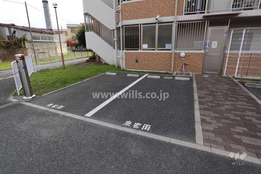 来客用駐車場（2台）