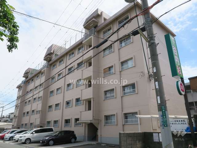 マンション川添の外観（北西側から）