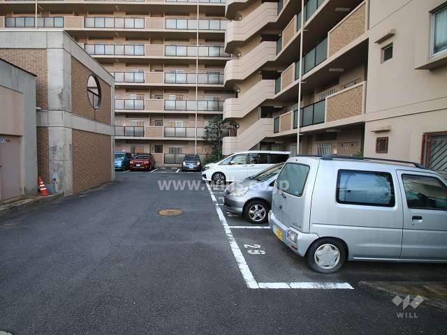 敷地内駐車場（屋外平面式）