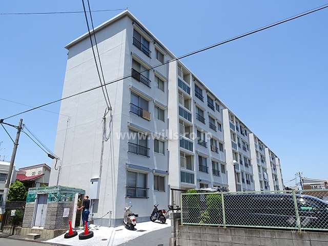 メゾン津之江の外観（南東側から）