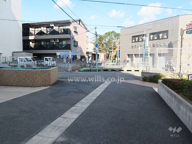 駐車場出入り口