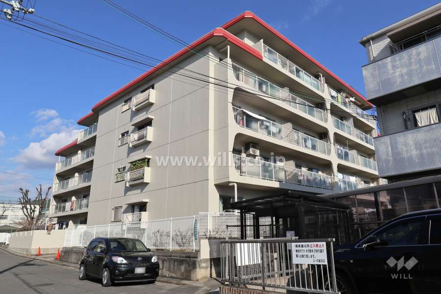 ユニハイム高槻の外観(南西側から)